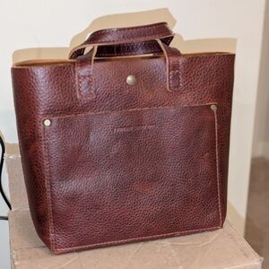 New cinnamon bear mini crossbody